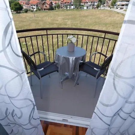 Apartmán Lux Ristic 1 *