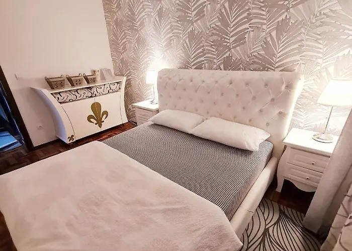 Апартаменты Lux Ristic 1 *